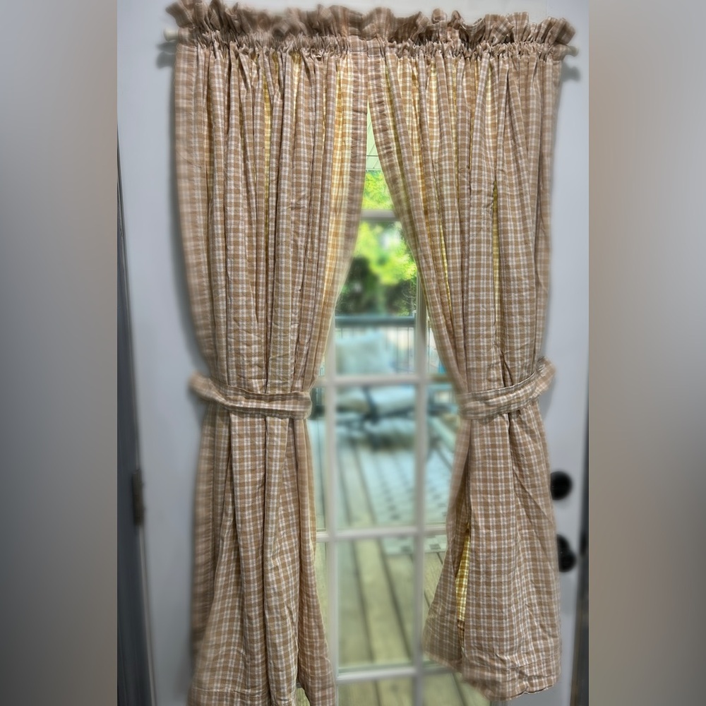 Country Farmhouse Tan Checkered Curtains (2 pairs) With Tiebacks